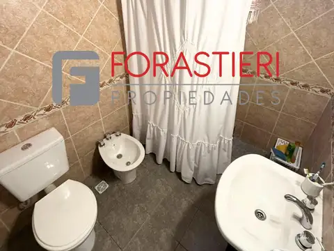 Depto Tipo Casa en Venta 50 años