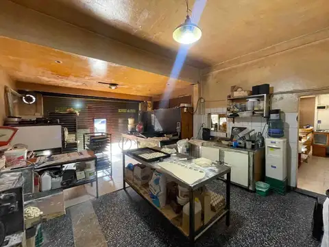 Venta Casa 2 Amb + Local, Pablo Podesta. Exc.Ubic