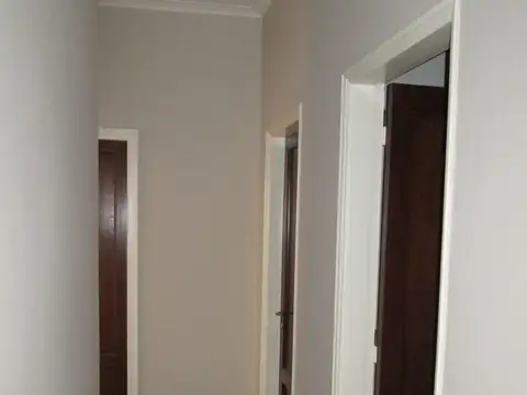 OFICINA EN ALQUILER – FRENTE A TRIBUNALES