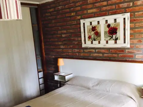 Casa 2 ambientes con 1 baño