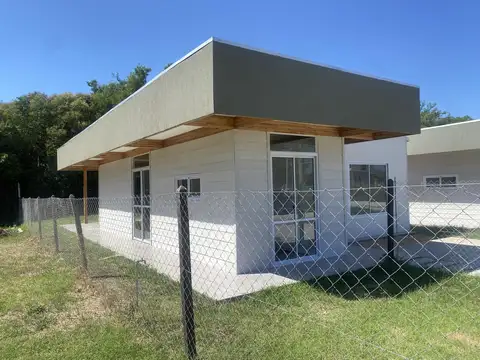 Casa 3 ambientes con 2 baños