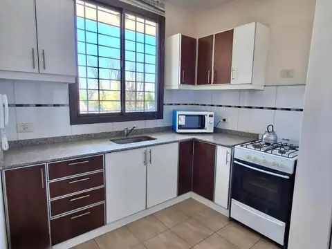 Departamento en Alquiler en Villa Nueva de Guaymallen, $ 900.000
