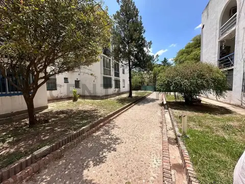 Caseros 4229 100, Piso 0