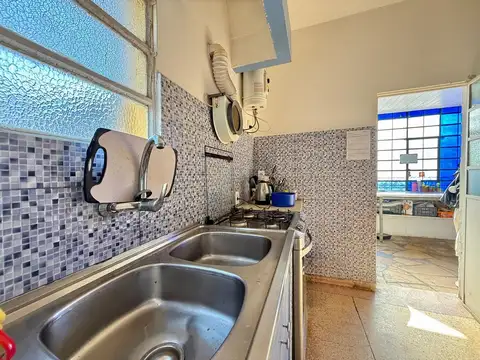 Local en Venta 75 años