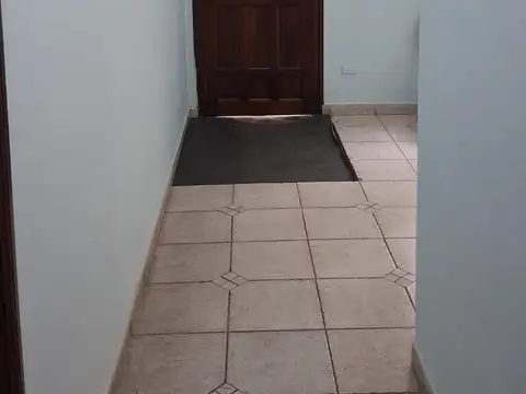 Oficina en Alquiler en Merlo, $ 300.000