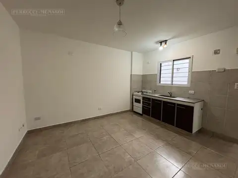 Profesor Aguer al 6100