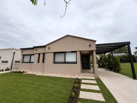 Casa  en Alquiler en Santa Elena, Pilar del Este, Pilar