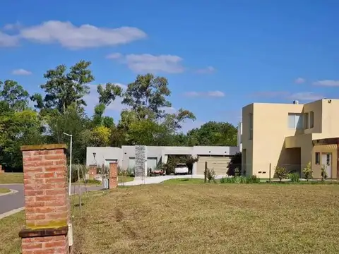 ADG. Venta Lote en Barrio Monet, Los Cardales