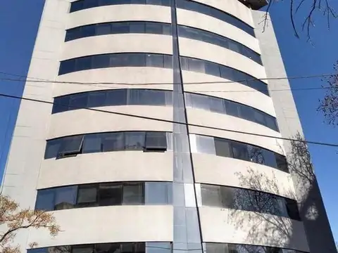 EDIFICIO DE OFICINAS/ opcion a alquiler por piso.