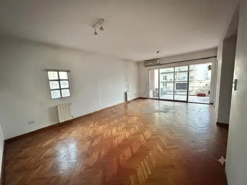 VENTA CABALLITO 4 AMBIENTES CON COCHERA Y BALCON