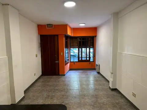 Depto Tipo Casa en Alquiler en Caballito, $ 850.000