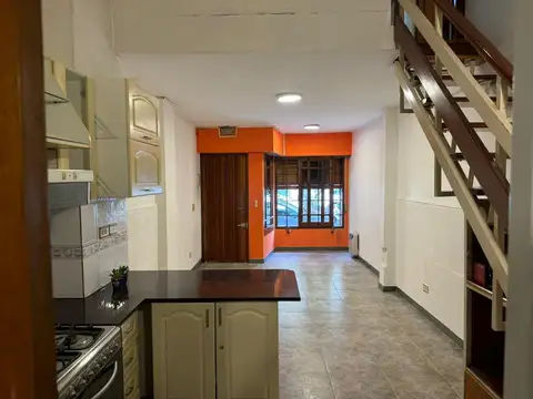 Depto Tipo Casa en Alquiler de 1 dormitorio