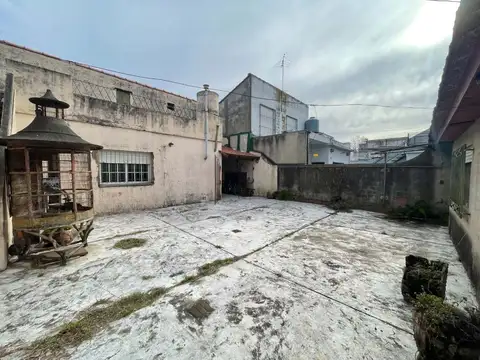 VENTA CASA 3 AMB + DEPTO 2 AMB- MONTE CHINGOLO