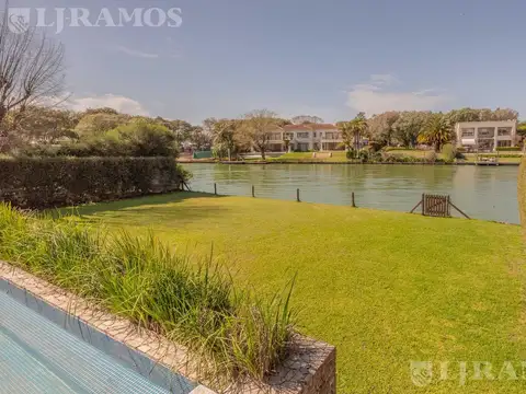 Casa en Alquiler de 4 dormitorios