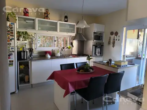 Excelente casa en La Montura