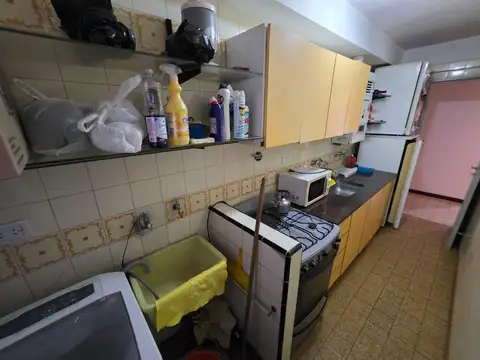 Departamento 2 ambientes al frente en zona Centro