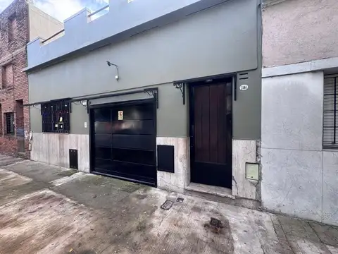 VENTA PH 4 AMB + ESCRITORIO A REFACCIONAR PATERNAL