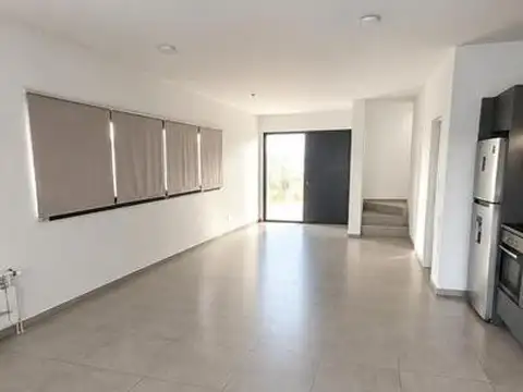 Casa en Alquiler de 3 dormitorios