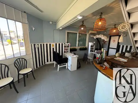 Casa en venta c/ cochera en Villa Gobernador Gálvez 2000