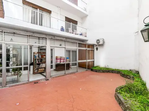 Venta depto 3 amb con dep patio parrilla Recoleta