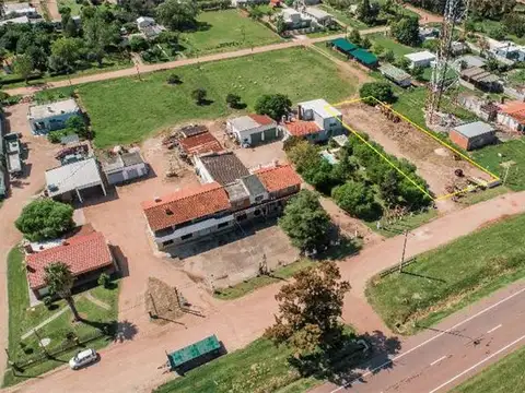 1000 m² Sobre Ruta 1.  Cerámicas del Sur