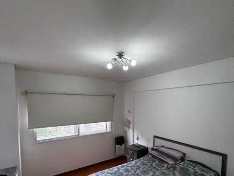 Departamento 2 ambientes al frente con balcon y cochera