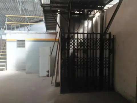 Galpon en Alquiler A Estrenar
