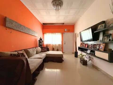 Depto Tipo Casa en Venta en Caseros, USD 165.000