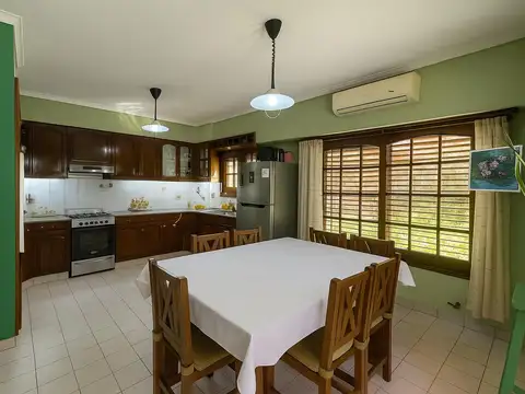Casa en Venta en Victoria Barrio Centro, USD 200.000