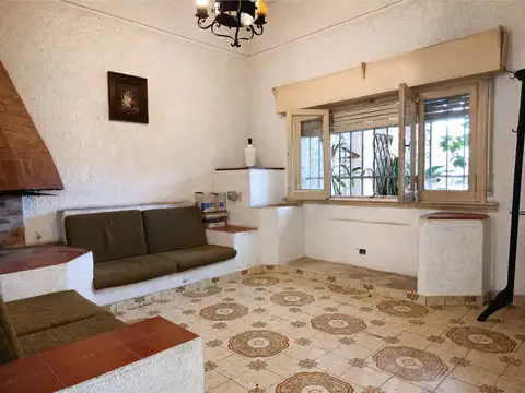 Depto Tipo Casa en Venta de 4 ambientes