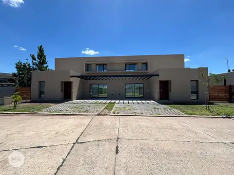 Casa en Venta en Funes, Rosario