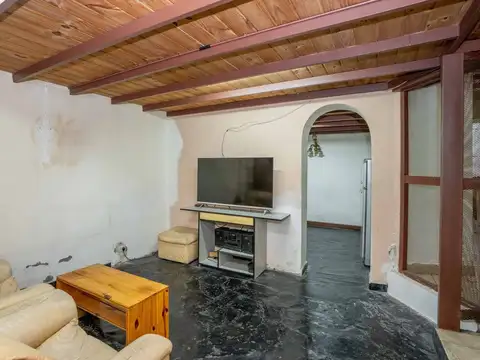 VENTA PH 4 AMBIENTES. MONTSERRAT. A refaccionar