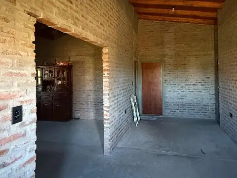 Casa 5 ambientes con 2 baños