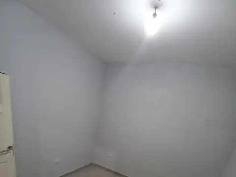 Depto Tipo Casa 5 ambientes con 2 baños