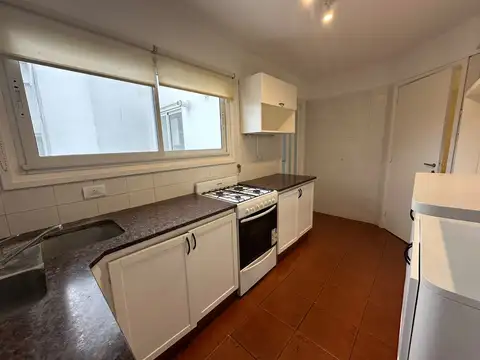Departamento 4 ambientes con 2 baños
