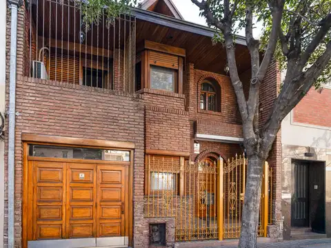 Casa 5 ambientes en venta en Azara al 200 Barracas CABA