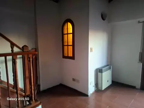 Gral Hornos 1000, Piso 1°