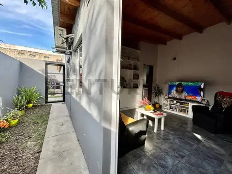 39 e/ 142 y 143 , Piso 0