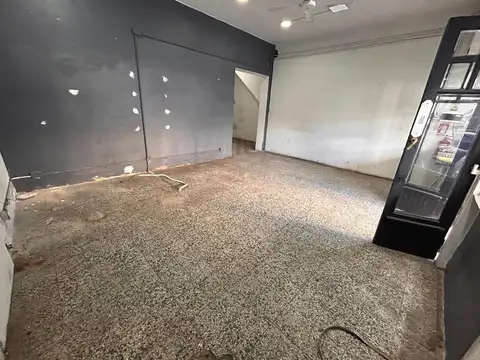 Local en Alquiler en Florida, $ 950.000