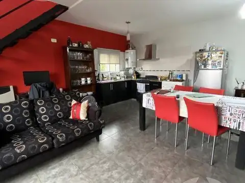 Duplex en Venta - Luis Guillon