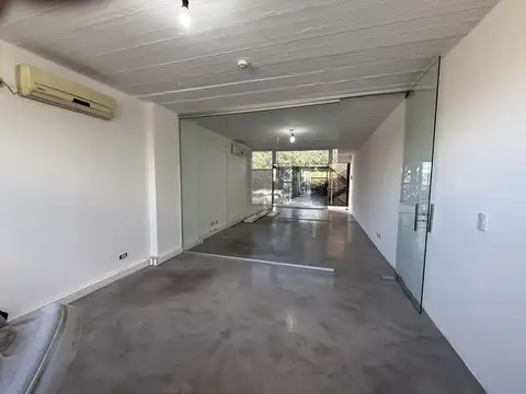 Oficina 2 ambientes con 1 baño