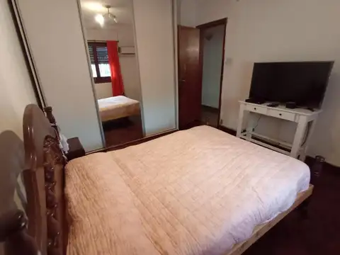 Casa 5 ambientes con Parque Piscina y Quincho