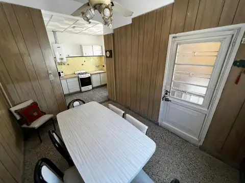 Casa en Alquiler en Banfield, $ 1.500.000