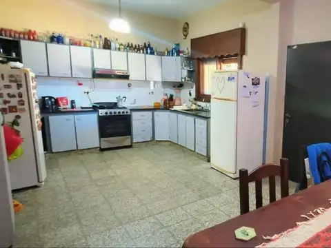 CASA VENTA LOTE PROPIO 6 AMB SAN JUSTO