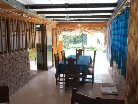 Casa 2 ambientes con 1 baño