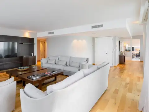 Departamento 8 ambientes con 4 baños