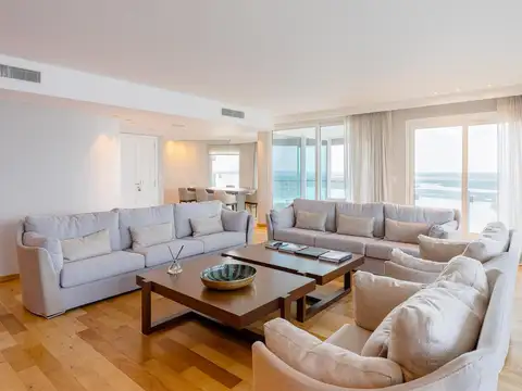 Departamento piso exclusivo de cuatro dormitorios en Quinquela Plaza