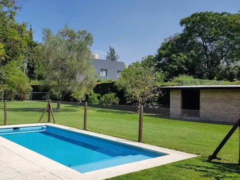 Casa en venta, impecable con pileta, Green Hills, Maschwitz