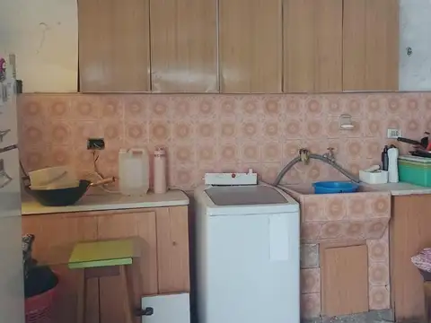 VENTA DE CASA 4 AMB. EN LOTE PROPIO