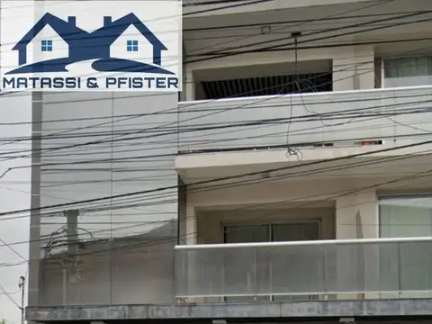 Hermoso Local sobre Av. Reyes Católico frente a ypf shopping